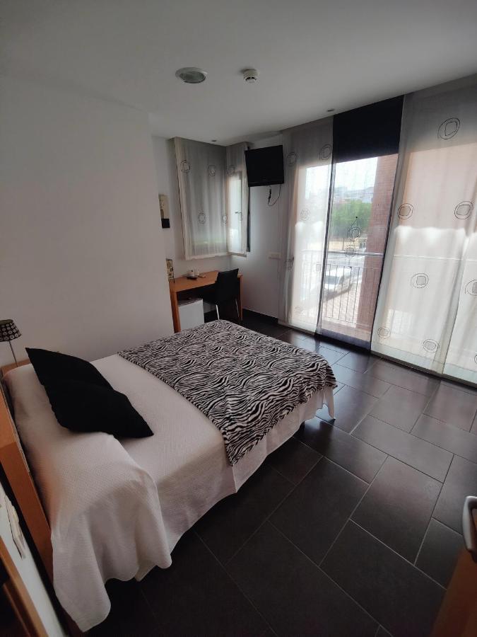 Hostal Manel Pineda de Mar Eksteriør billede