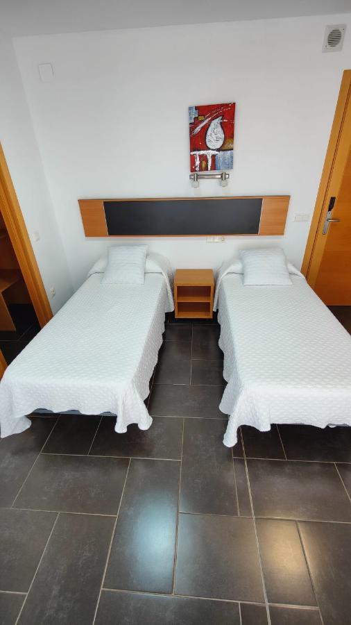 Hostal Manel Pineda de Mar Eksteriør billede