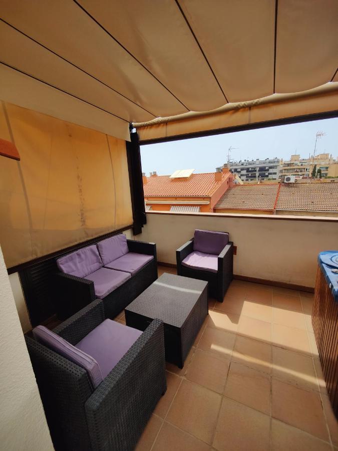 Hostal Manel Pineda de Mar Eksteriør billede