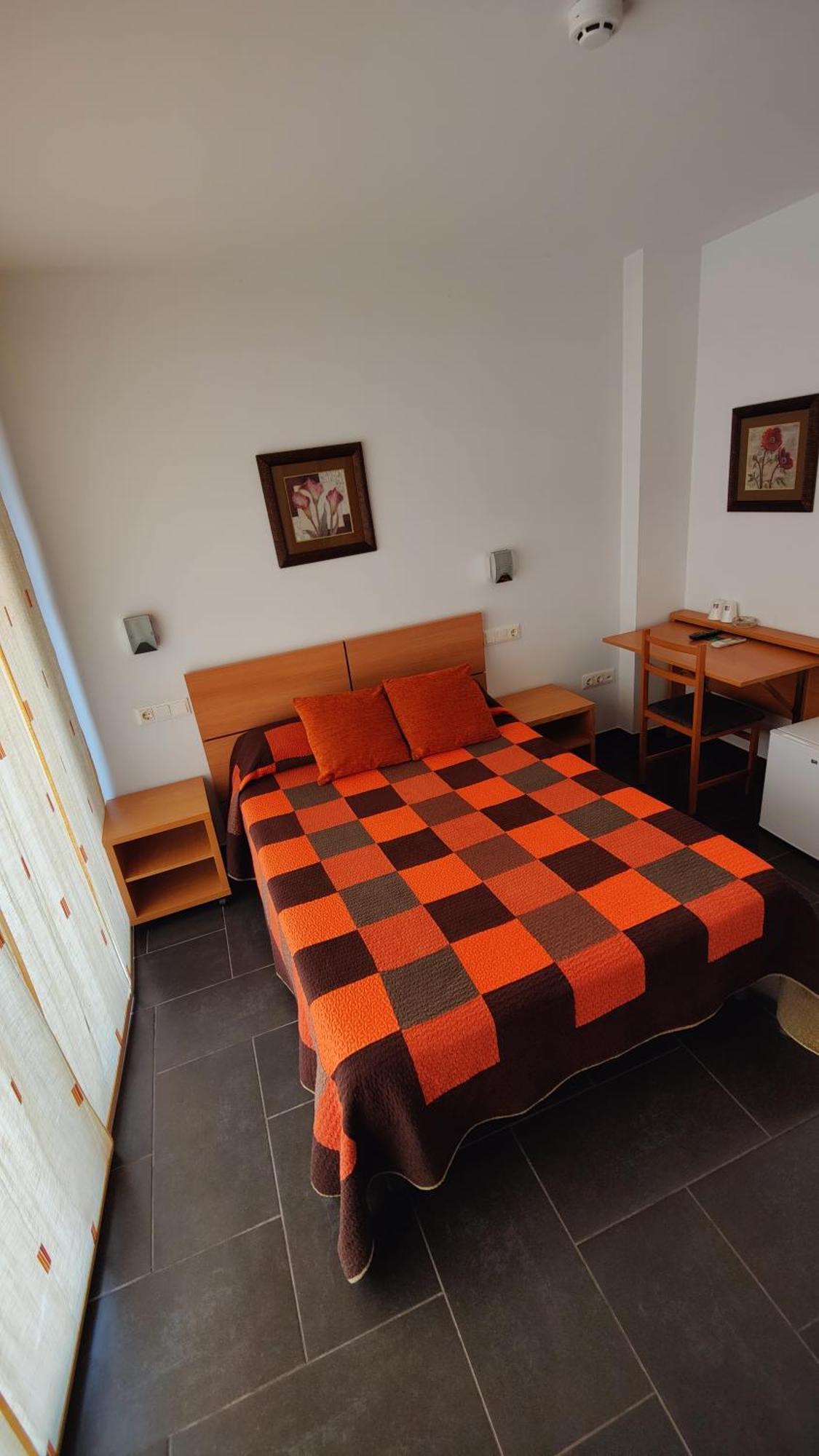 Hostal Manel Pineda de Mar Eksteriør billede